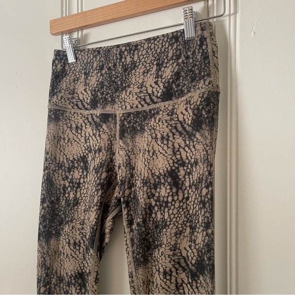 Varley full length snake print leggings size small - Picture 4 of 6